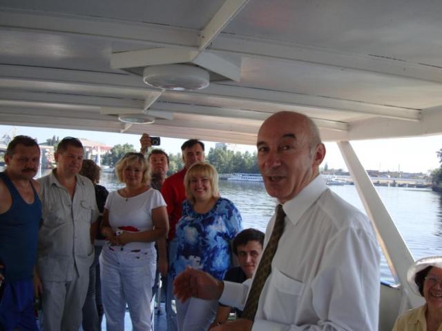 "Карпати" на Десні ( Голова.JPG)